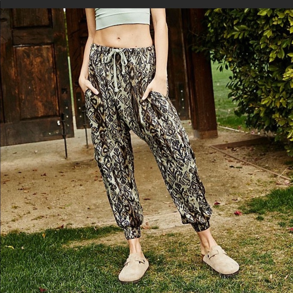 Free people pull on drawstring pants